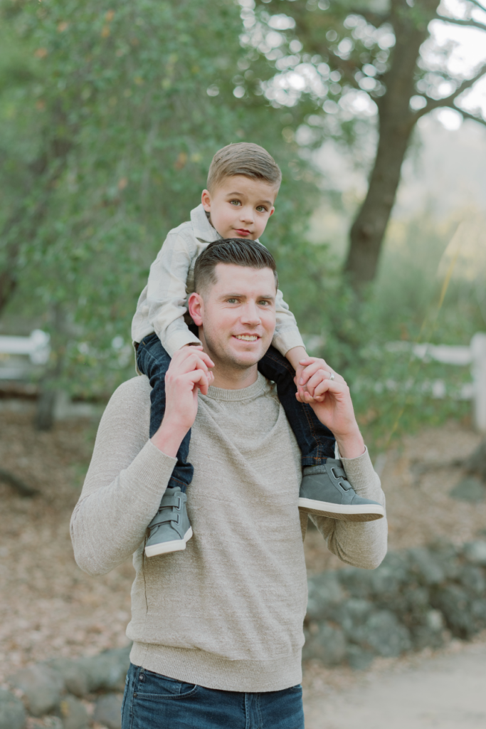 Bay Area Family Photography Pleasanton CA  - Jessica Kay Photography - father with son on his shoulders